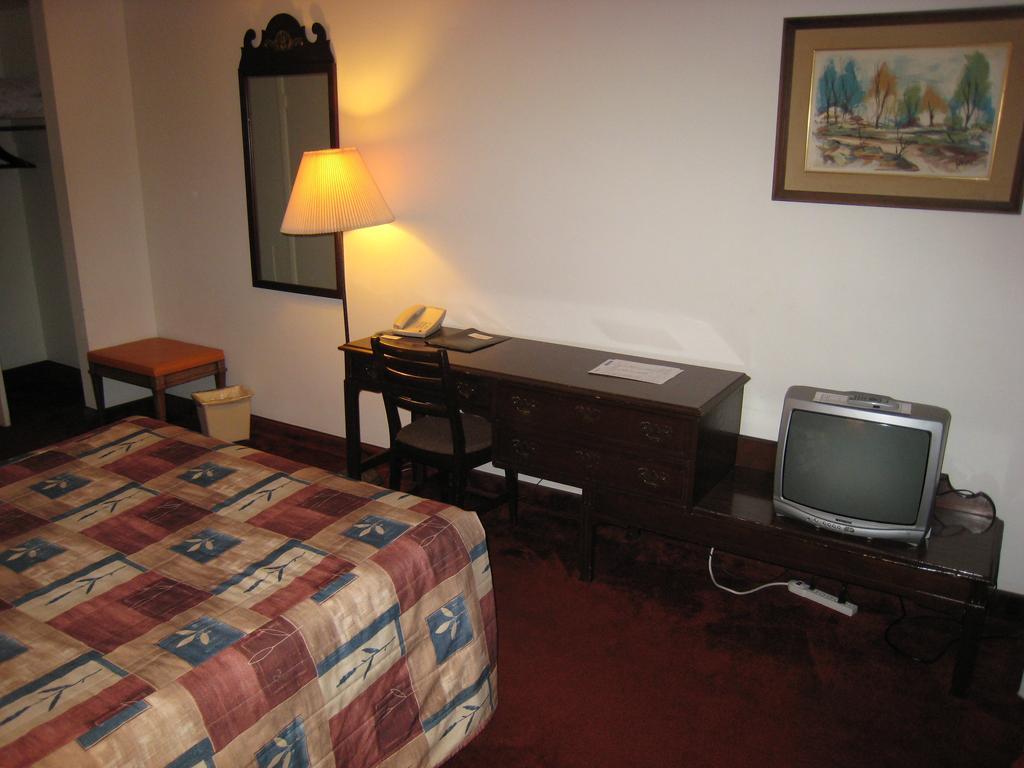Downtowner Motor Inn Creston Szoba fotó